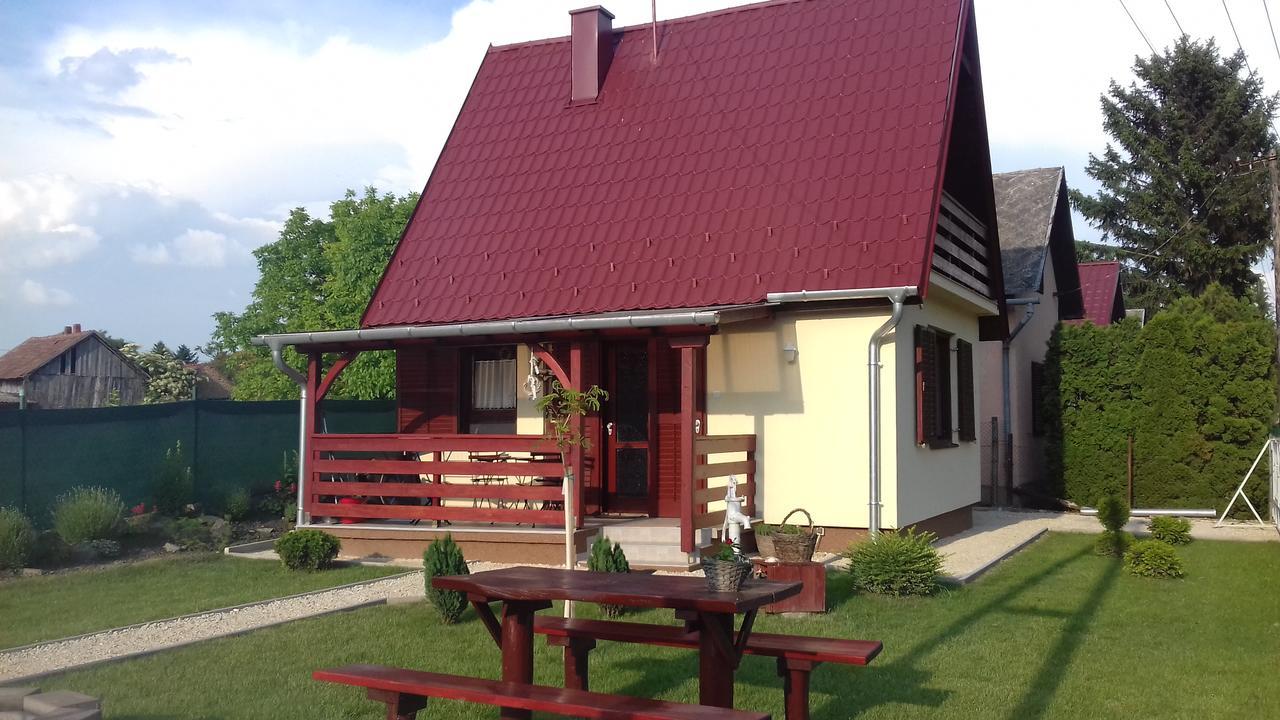 Villa Levendula Ház Lipót Esterno foto